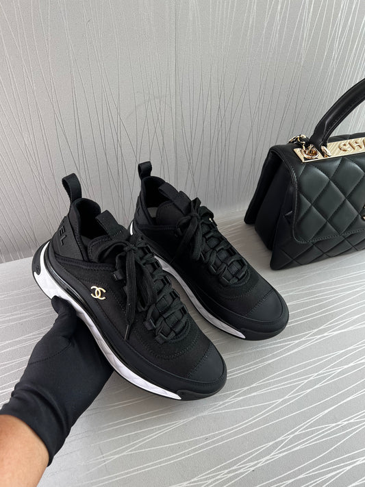 Sneakers C color negro